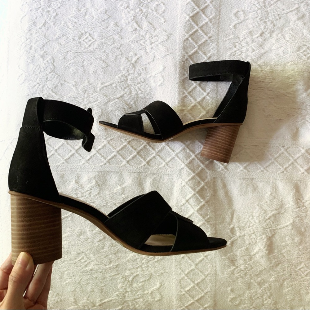 NWT Vince Camuto Jachita Block Heel